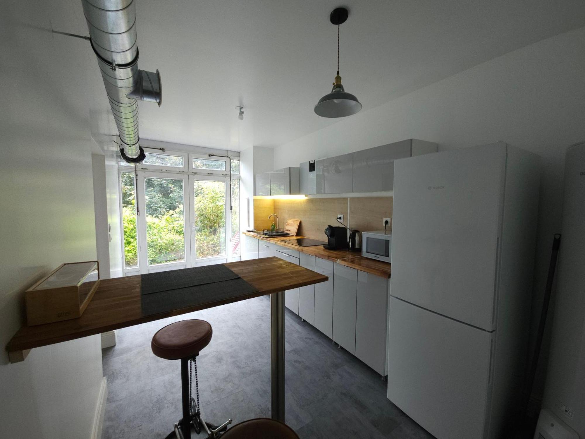 Troglodyte Baths Apartment Saint-Étienne-de-Chigny Exterior photo